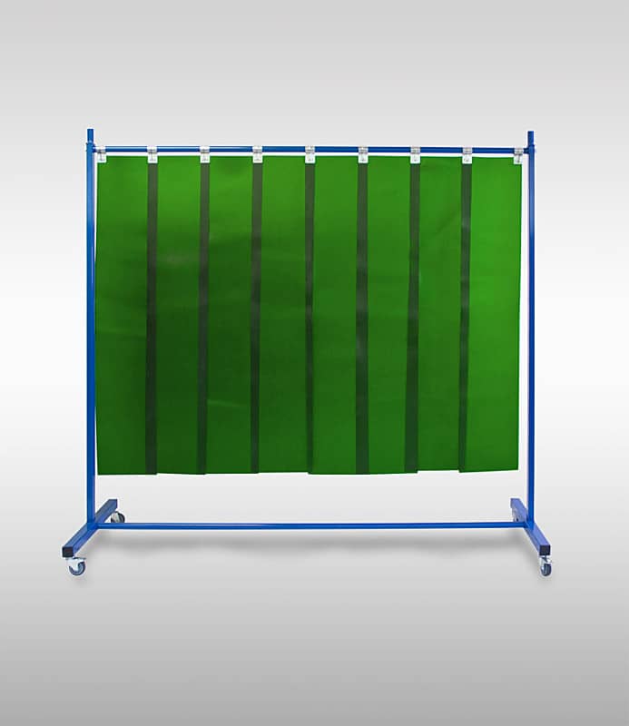 Mobile protection for welding with flexible PVC strips of screens