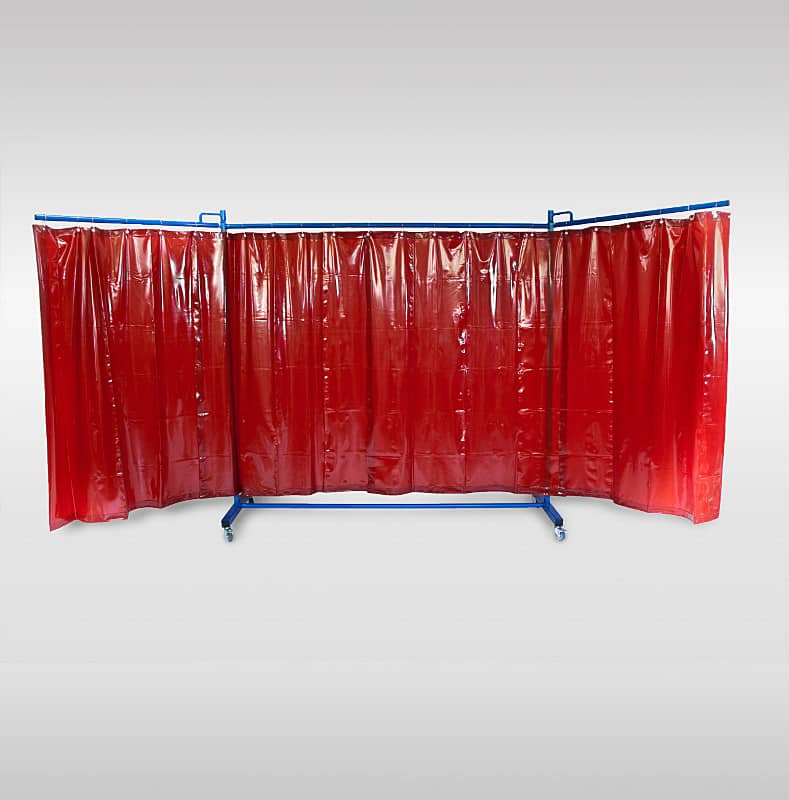 Mobile protection for welding with flexible PVC strips of screens