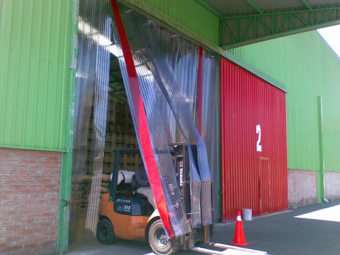 Industrial curtains or strip doors with flexible PVC - EXTRUFLEX