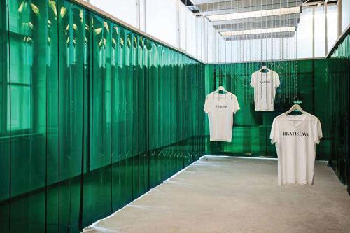 transparent colour green